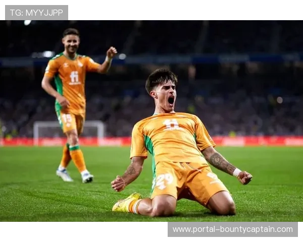 皮斯胡安球场响起嘘声，塞维利亚球迷对连败局面失去耐心